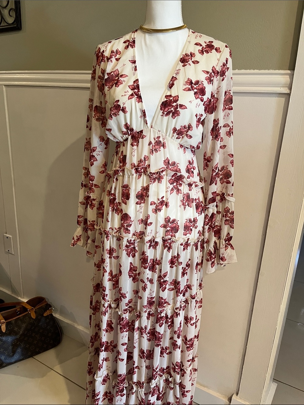 NWT Nasty Gal Cream Maxi Dress Burgundy Pink Floral Print sz 8 Medium Large